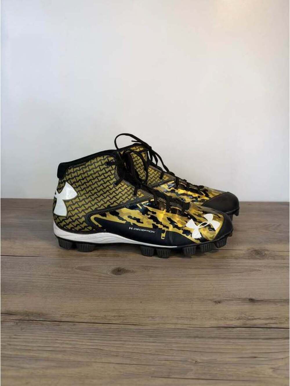 Under Armour Deception Mid RM Baseball Cleats Size 12 Camo Gold 1274418-007